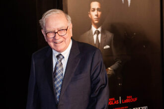Warren Buffett: Muž, ktorý zmenil pravidlá investovania - Diel 1